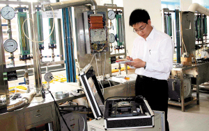 調(diào)結(jié)構(gòu)困難很大機遇很多 —— 家用電器制造業(yè)在財富佛山的轉(zhuǎn)型之路